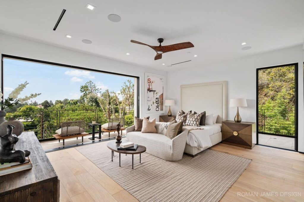 Angelo Modern Mansion Master Bedroom