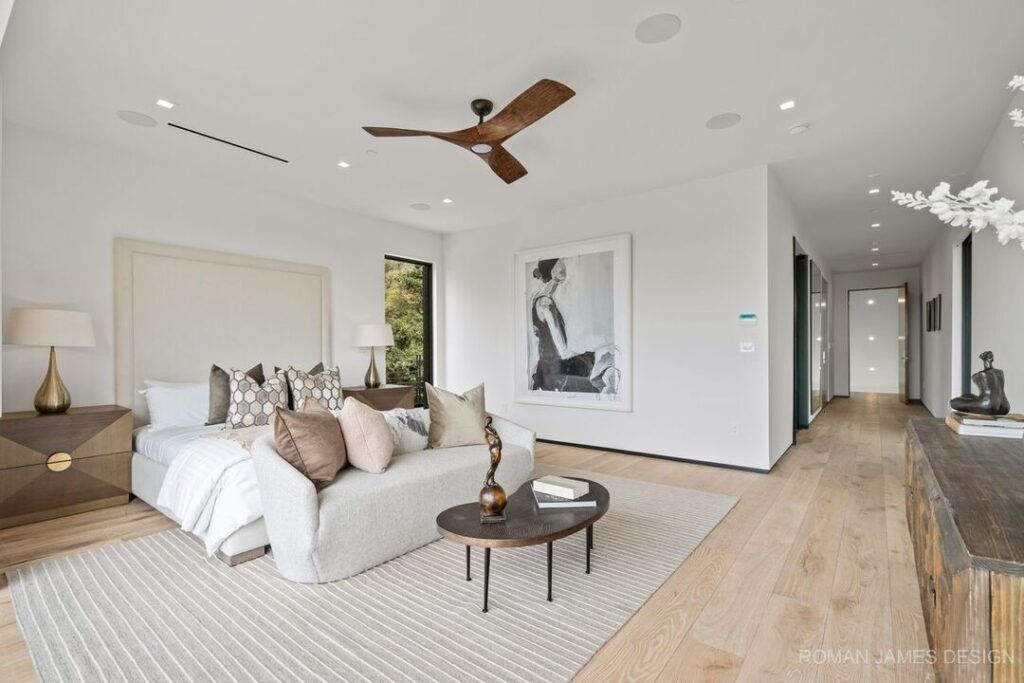 Angelo Modern Mansion Bedroom