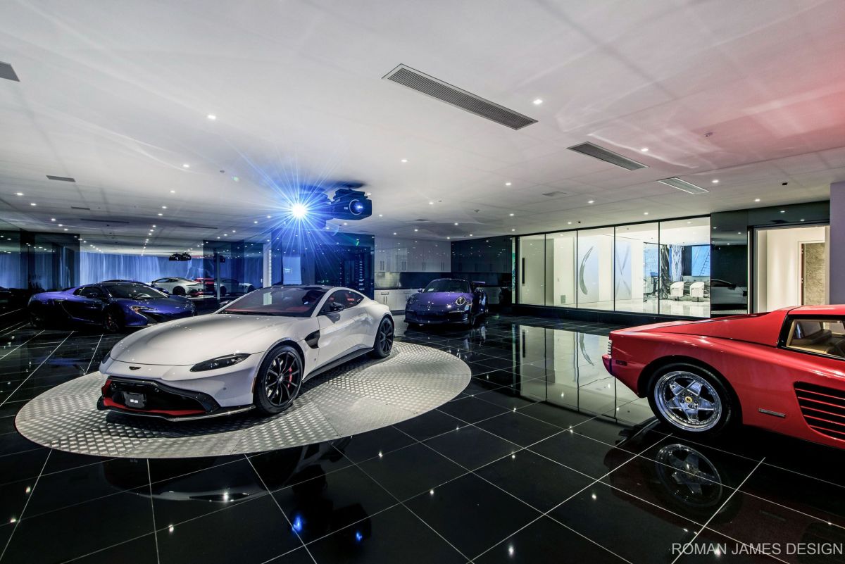 Canon Drive Modern Mansion Garage