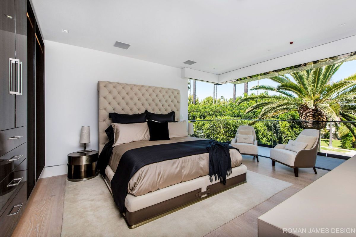Canon Drive Modern Mansion Second Bedroom