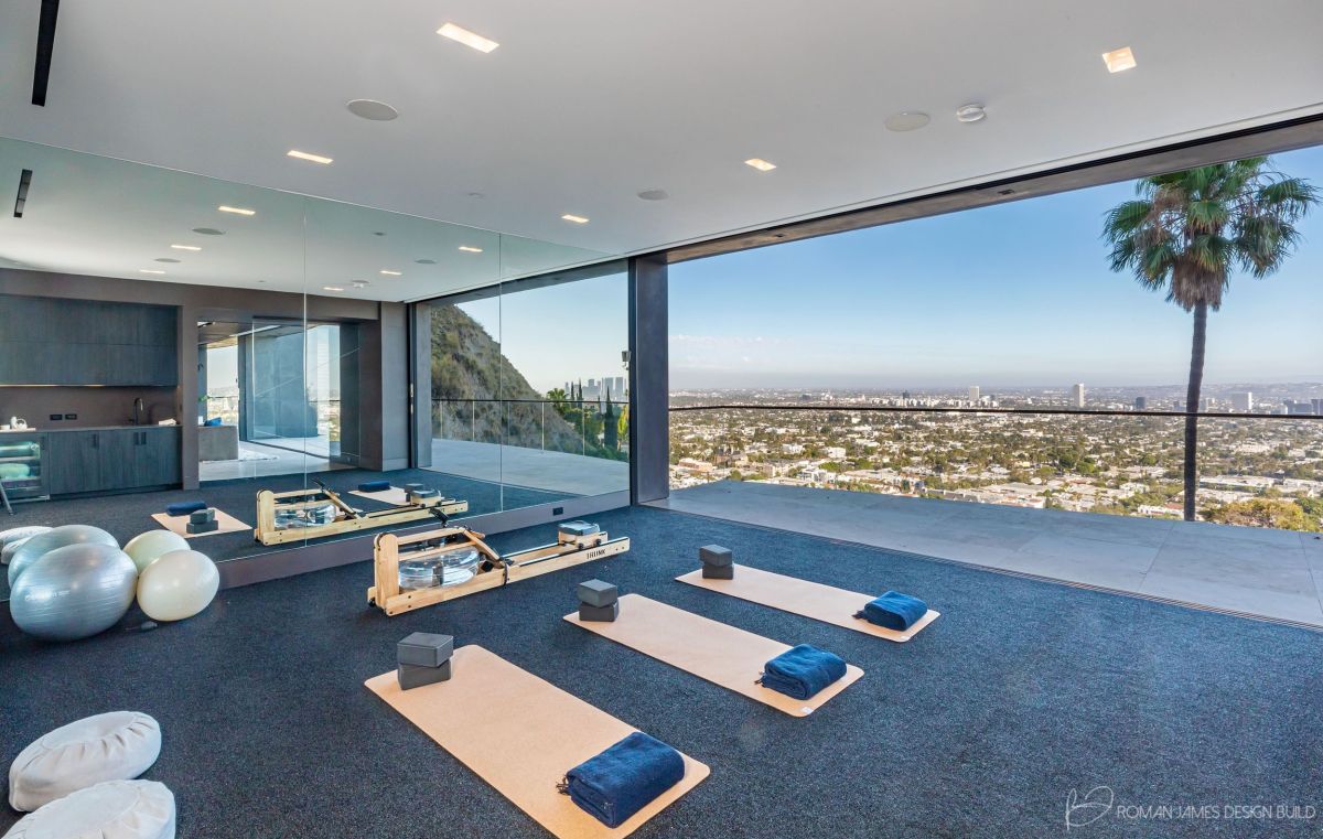 Sunset View Gym and Yoga mats